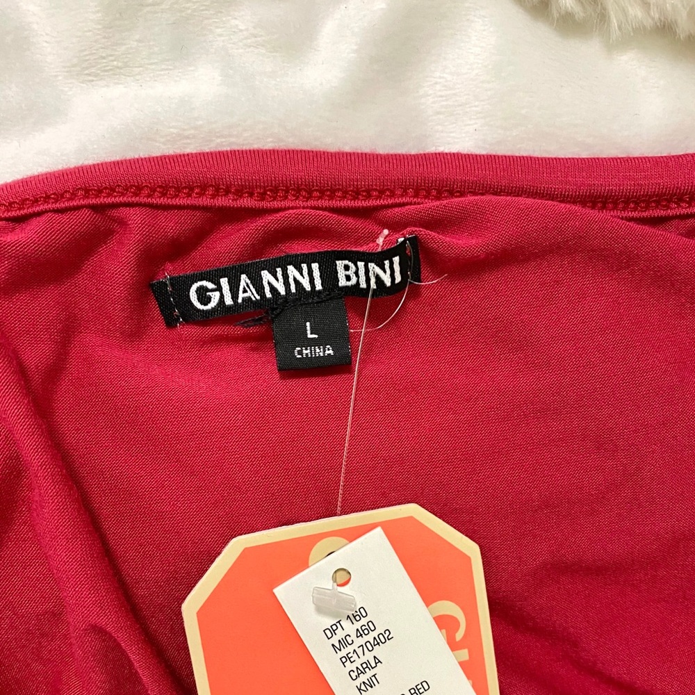 SOLD-NWT GIANNI BINI Cold Shoulder Flowy Blouse-L - Picture 7 of 8